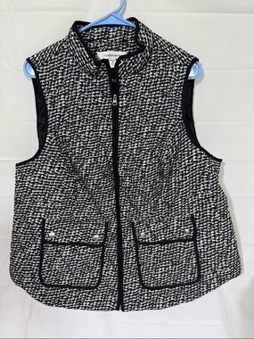 croft & barrow Black and White puffer Zip Vest
